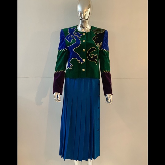 Vintage Escada Blue Pleated Wool Skirt with Side Buttons - Picture 6 of 8